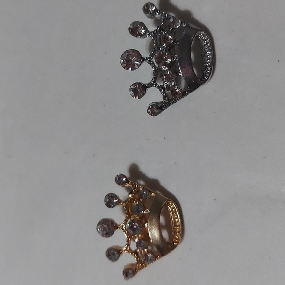 GOLD or Silver Mini Crown Brooch - Picture 1 of 5